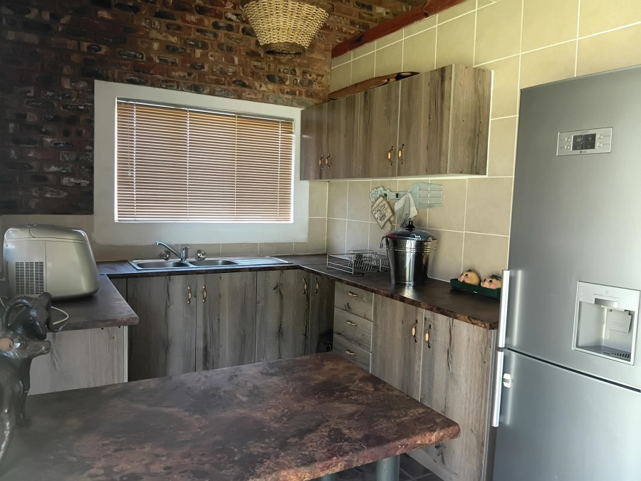 7 Bedroom Property for Sale in Andeon AH Gauteng