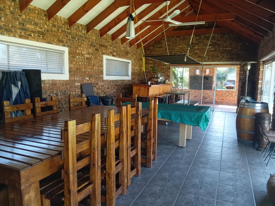 7 Bedroom Property for Sale in Andeon AH Gauteng