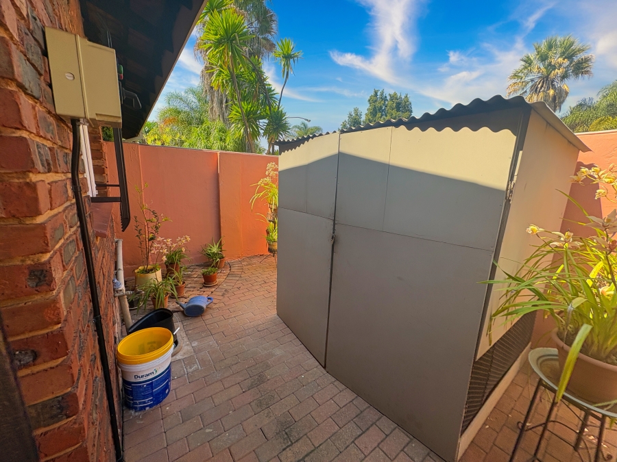 4 Bedroom Property for Sale in Karenpark Gauteng