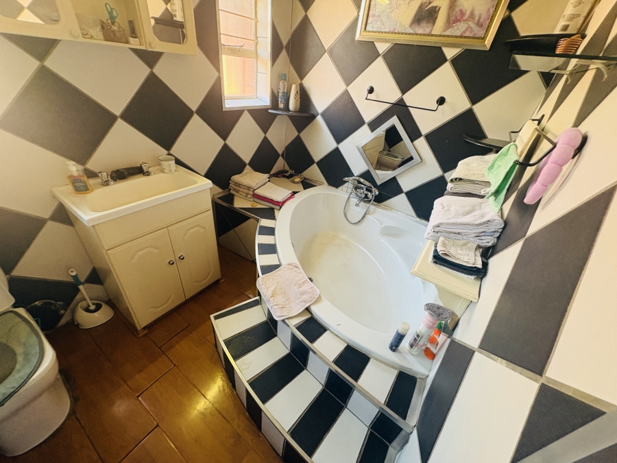 4 Bedroom Property for Sale in Karenpark Gauteng
