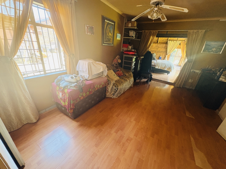 4 Bedroom Property for Sale in Karenpark Gauteng