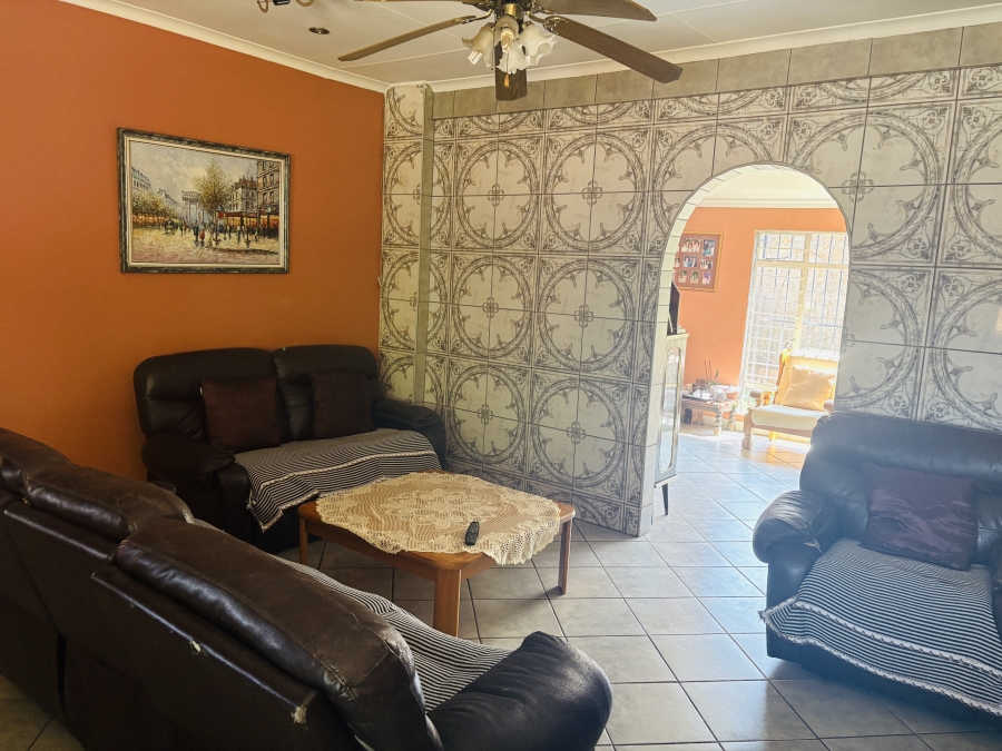 4 Bedroom Property for Sale in Karenpark Gauteng