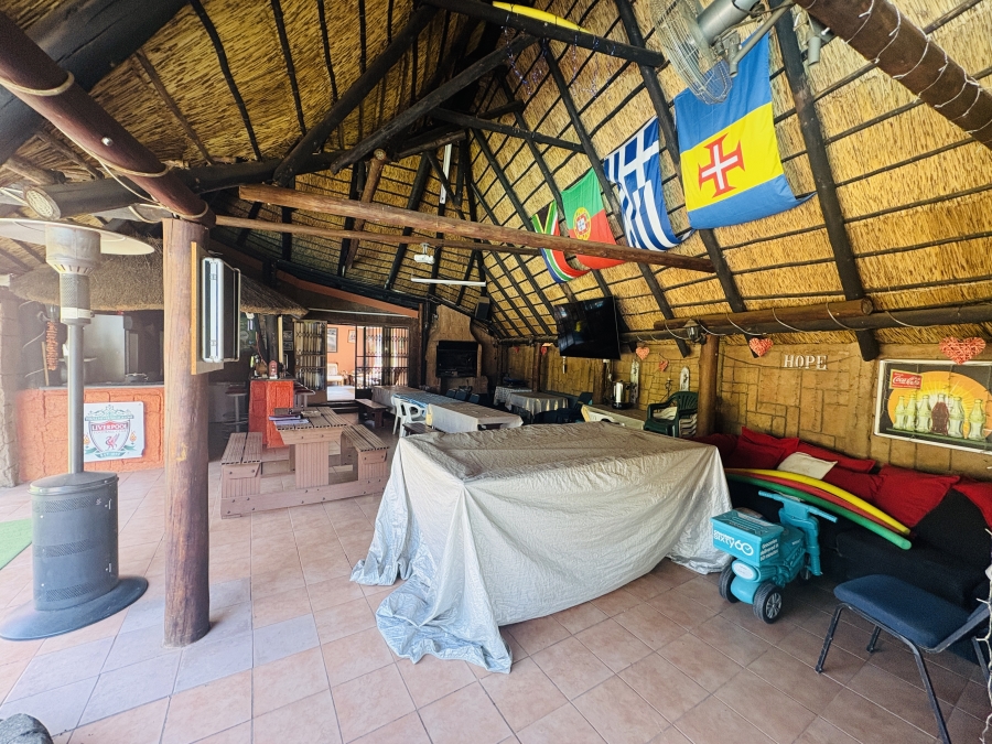 4 Bedroom Property for Sale in Karenpark Gauteng
