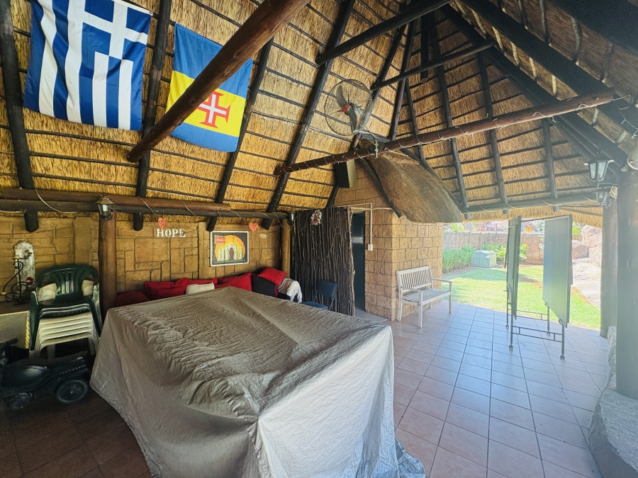 4 Bedroom Property for Sale in Karenpark Gauteng