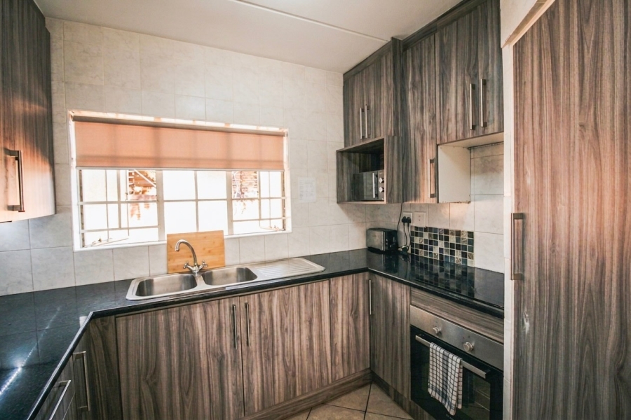2 Bedroom Property for Sale in North Riding Gauteng