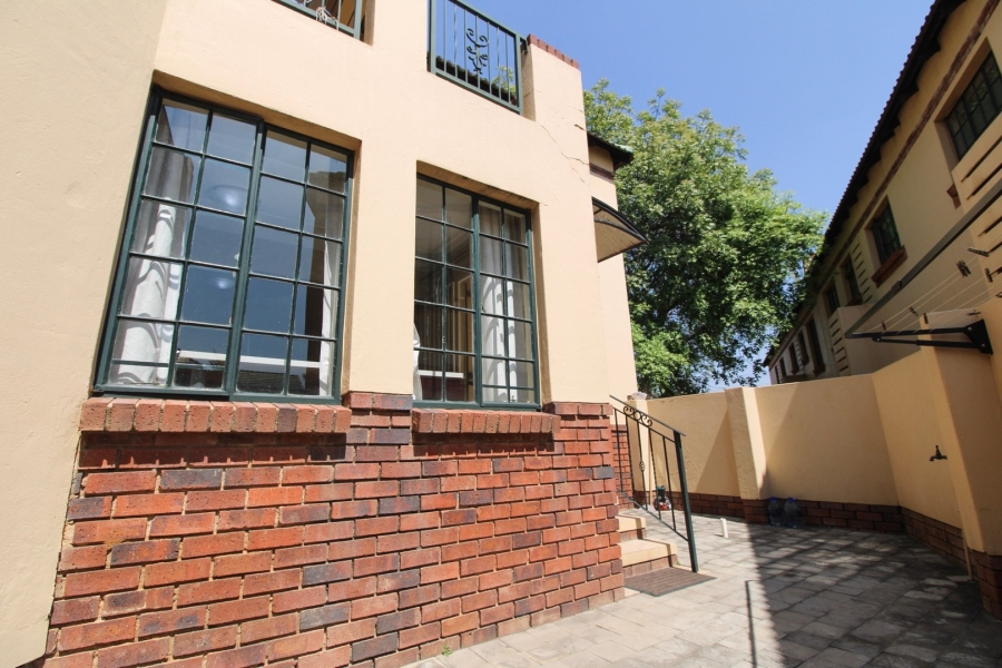 2 Bedroom Property for Sale in North Riding Gauteng