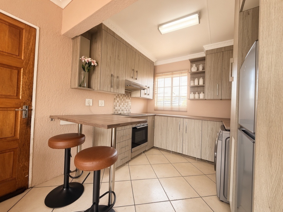 2 Bedroom Property for Sale in North Riding Gauteng