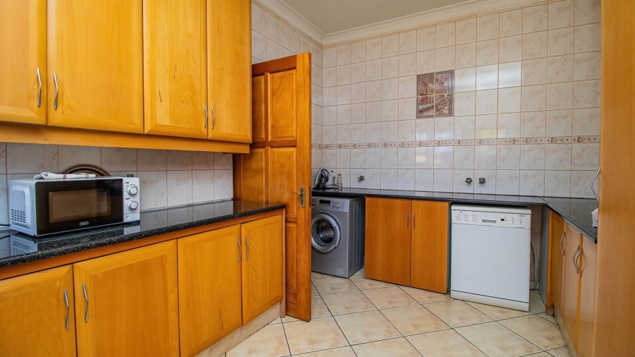 4 Bedroom Property for Sale in Sunward Park Gauteng