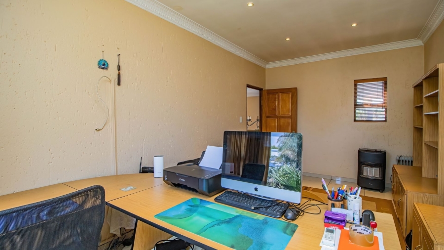 4 Bedroom Property for Sale in Sunward Park Gauteng