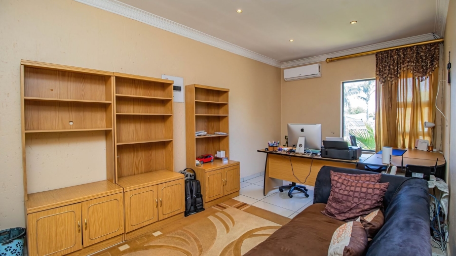 4 Bedroom Property for Sale in Sunward Park Gauteng