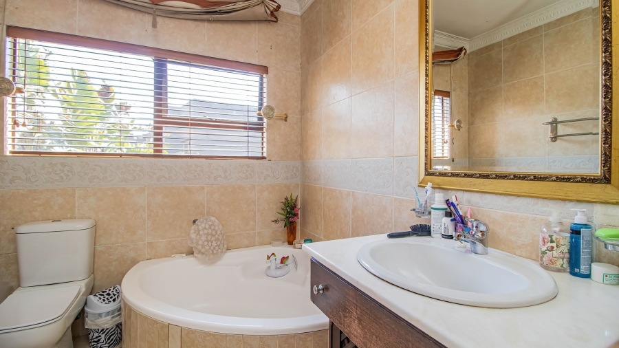 4 Bedroom Property for Sale in Sunward Park Gauteng