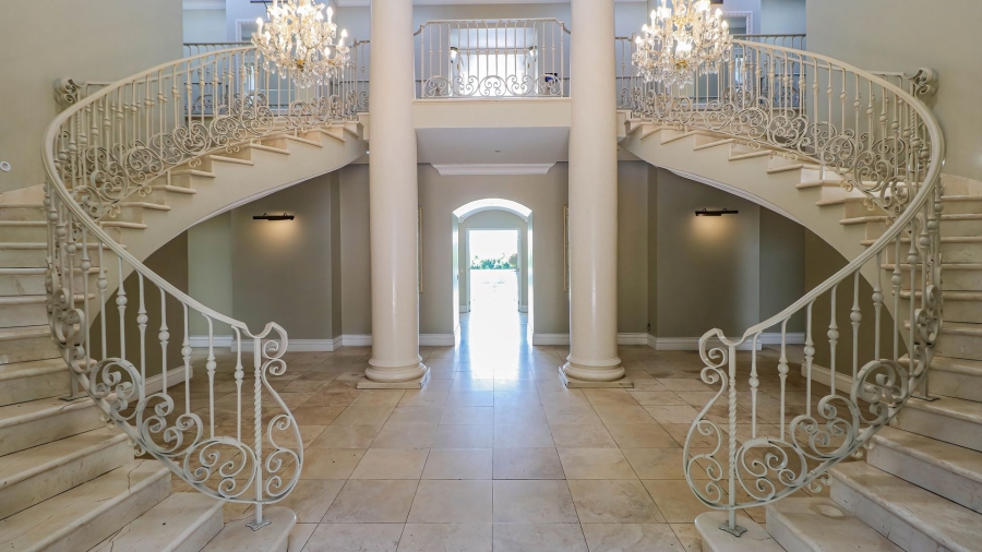 5 Bedroom Property for Sale in Sandhurst Gauteng