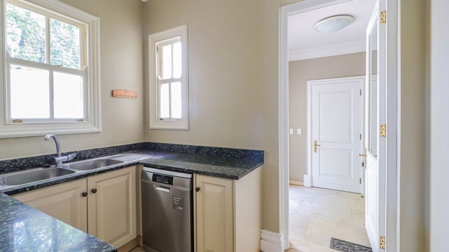 5 Bedroom Property for Sale in Sandhurst Gauteng