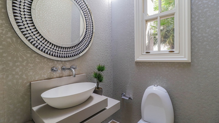 5 Bedroom Property for Sale in Sandhurst Gauteng