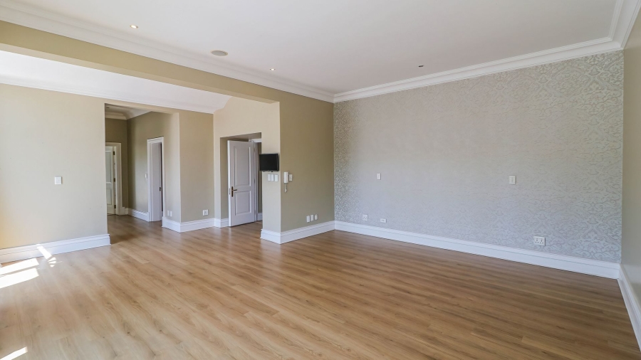 5 Bedroom Property for Sale in Sandhurst Gauteng
