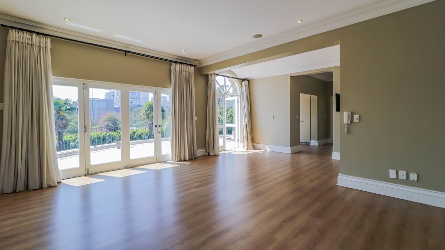 5 Bedroom Property for Sale in Sandhurst Gauteng