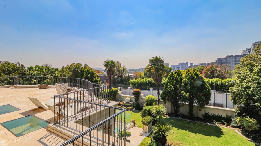 5 Bedroom Property for Sale in Sandhurst Gauteng