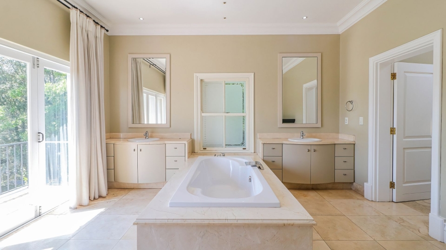 5 Bedroom Property for Sale in Sandhurst Gauteng