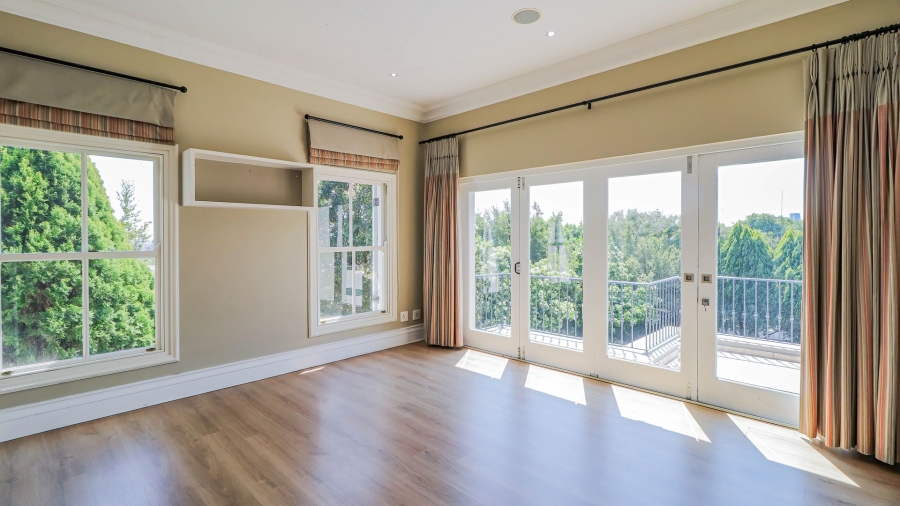 5 Bedroom Property for Sale in Sandhurst Gauteng