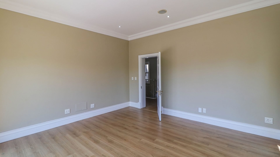 5 Bedroom Property for Sale in Sandhurst Gauteng