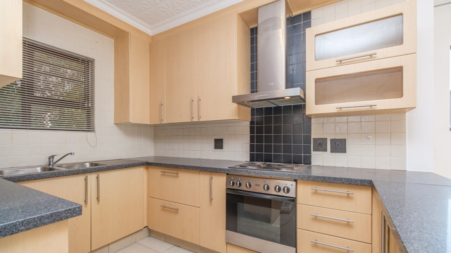 2 Bedroom Property for Sale in Little Falls Gauteng
