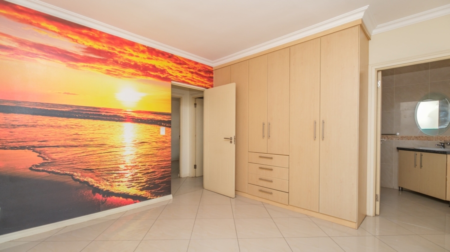 2 Bedroom Property for Sale in Little Falls Gauteng