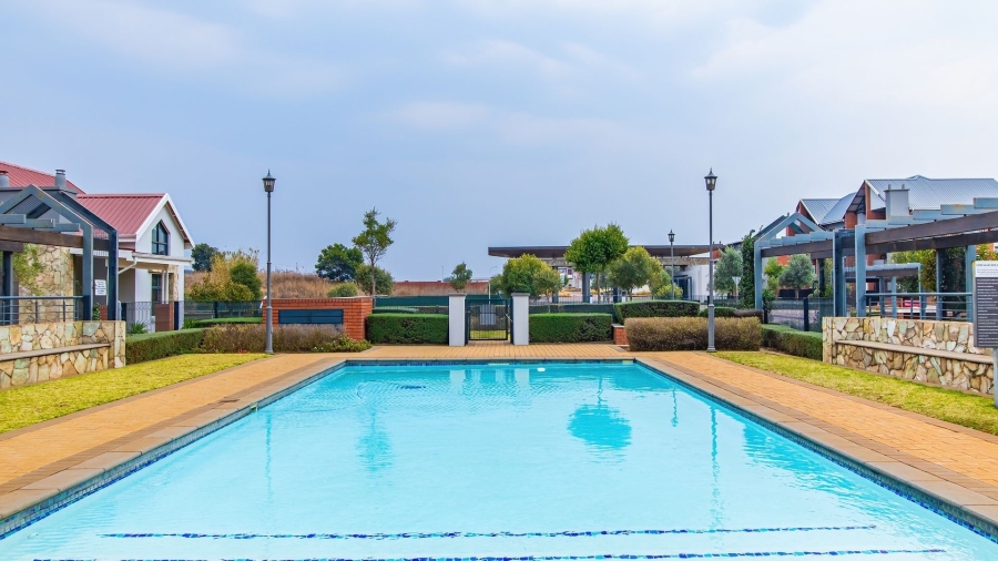 3 Bedroom Property for Sale in Glen Marais Gauteng