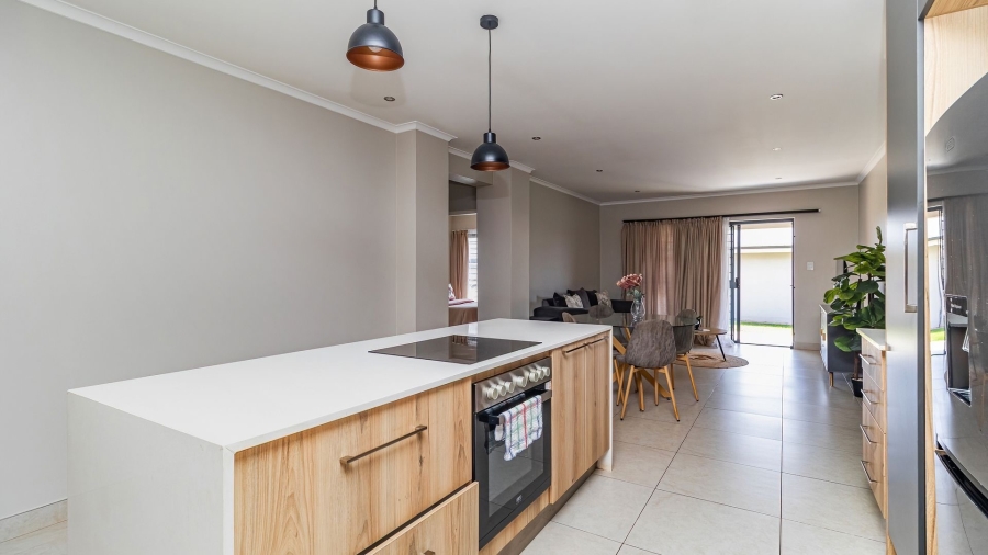 3 Bedroom Property for Sale in Glen Marais Gauteng