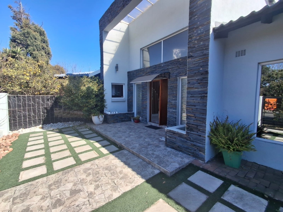 3 Bedroom Property for Sale in Sunward Park Gauteng