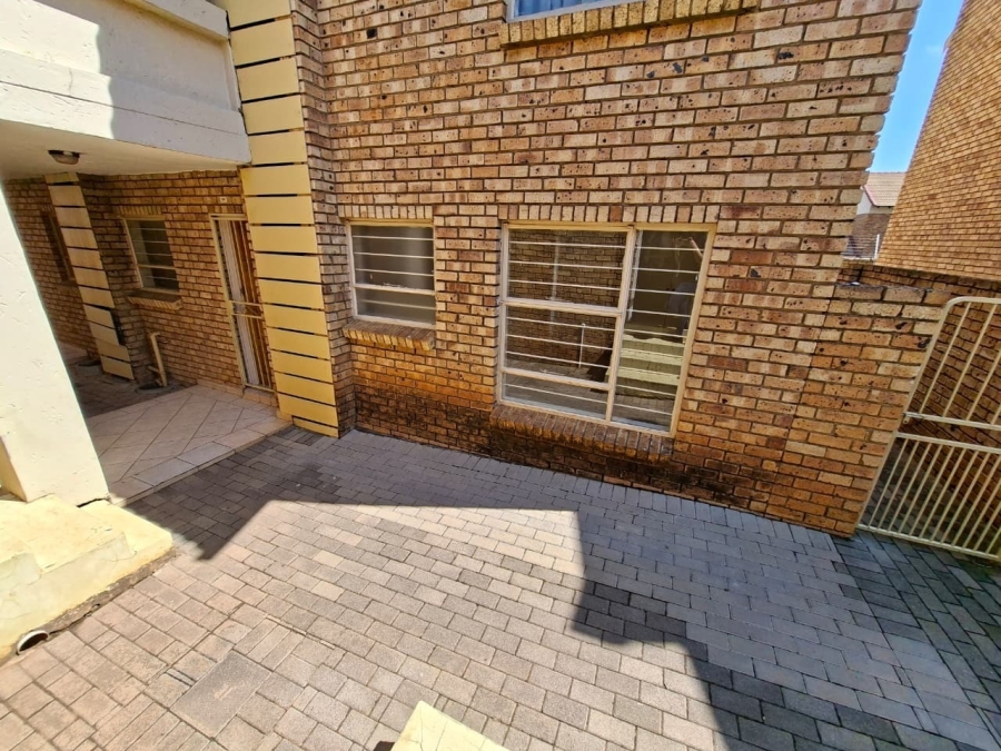2 Bedroom Property for Sale in Celtisdal Gauteng
