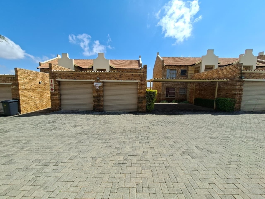 2 Bedroom Property for Sale in Celtisdal Gauteng