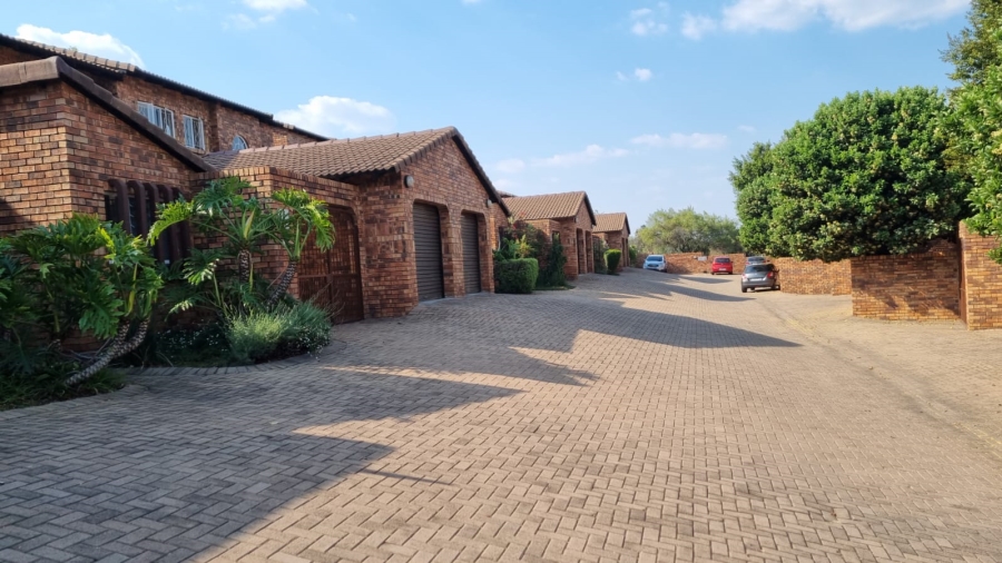 3 Bedroom Property for Sale in Randpark Ridge Gauteng