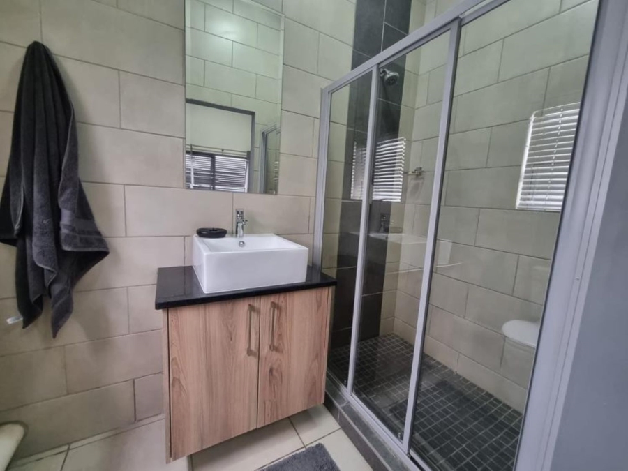 To Let 2 Bedroom Property for Rent in Edenburg Gauteng