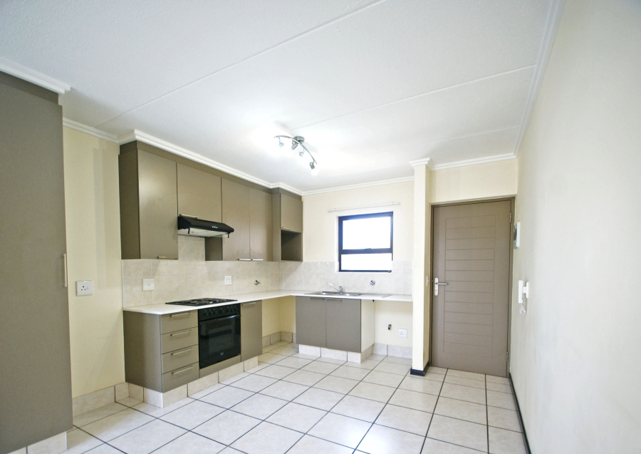 To Let 2 Bedroom Property for Rent in Bryanston Gauteng