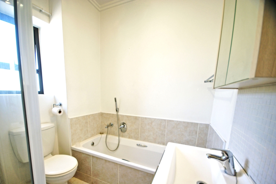 To Let 2 Bedroom Property for Rent in Bryanston Gauteng