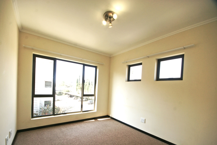 To Let 2 Bedroom Property for Rent in Bryanston Gauteng
