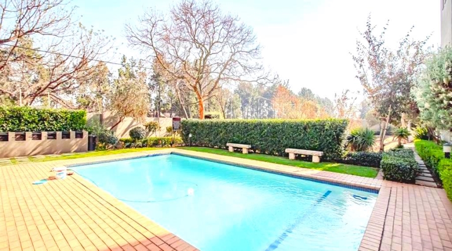 To Let 2 Bedroom Property for Rent in Bryanston Gauteng