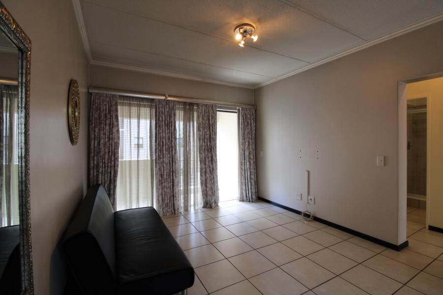 To Let 2 Bedroom Property for Rent in Bryanston Gauteng