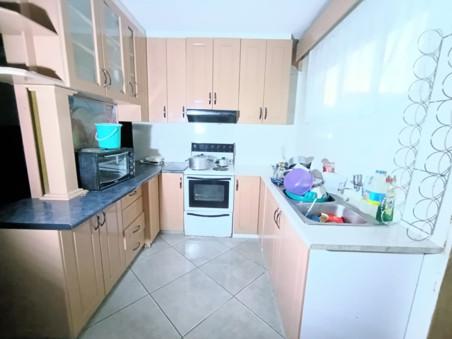 To Let 2 Bedroom Property for Rent in Ormonde Gauteng