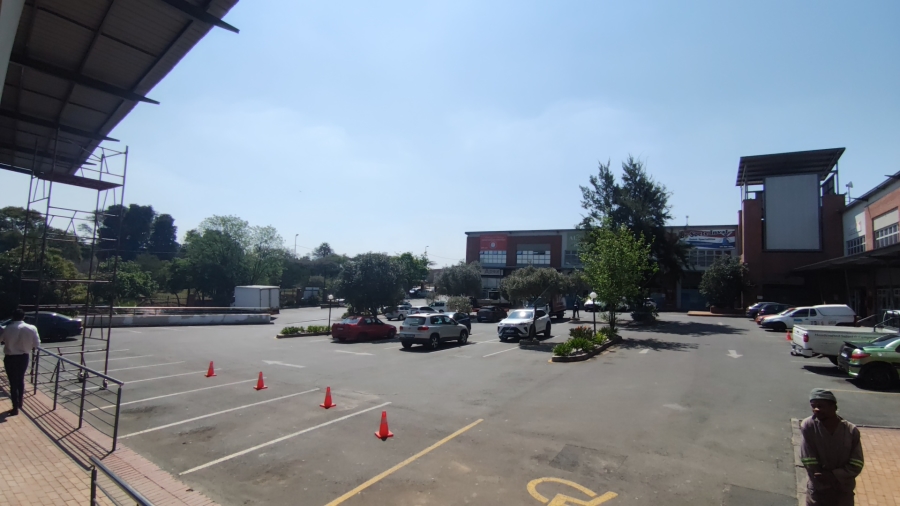 To Let Commercial Property for Rent in Laser Park Gauteng