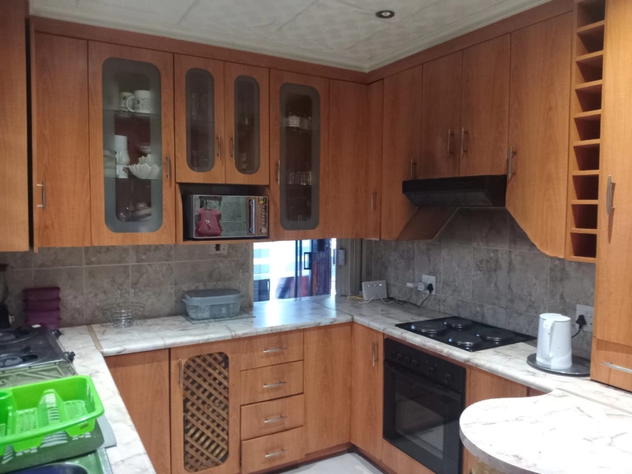 13 Bedroom Property for Sale in Rondebult Gauteng