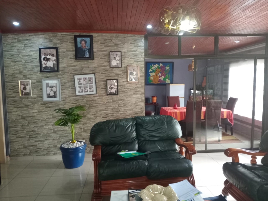 13 Bedroom Property for Sale in Rondebult Gauteng