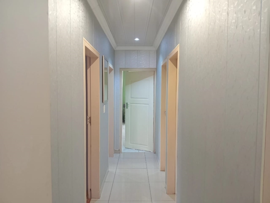 13 Bedroom Property for Sale in Rondebult Gauteng