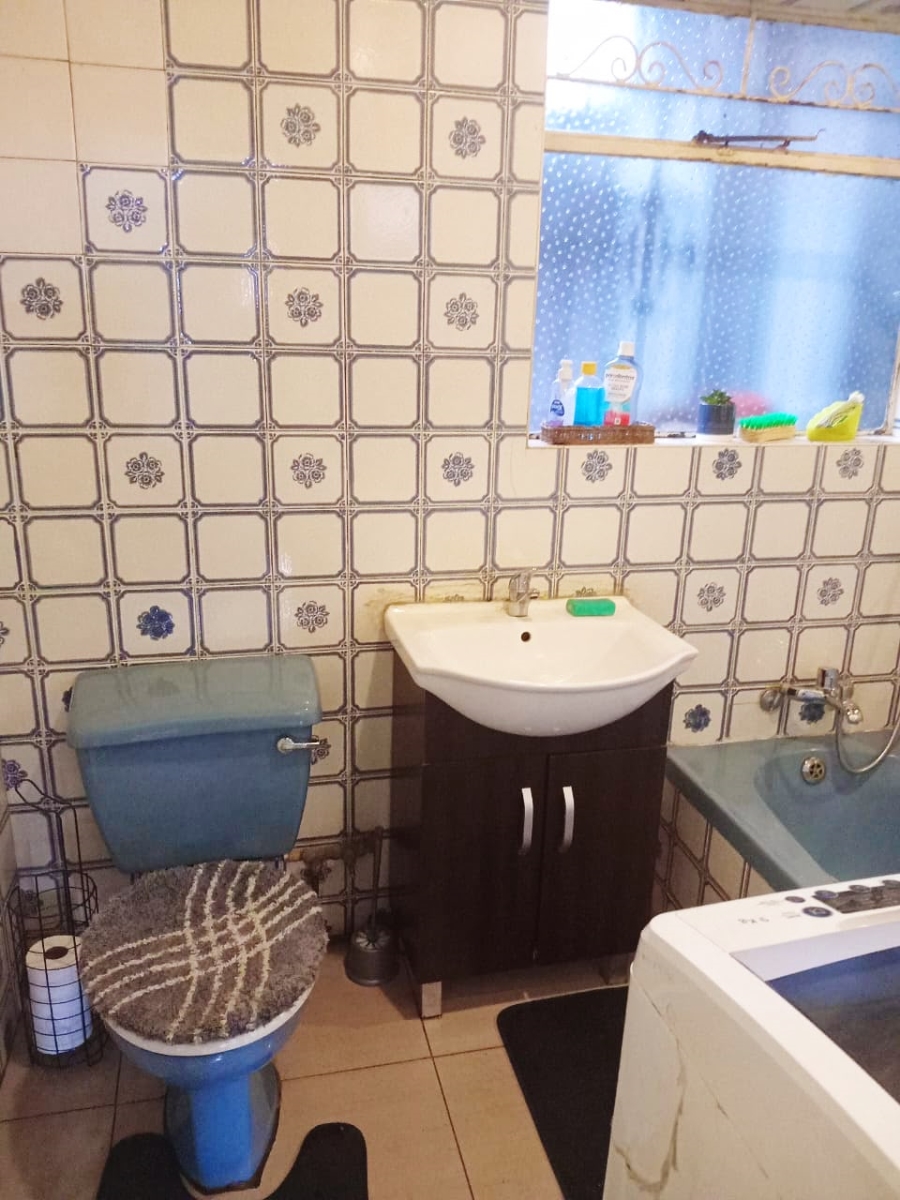 13 Bedroom Property for Sale in Rondebult Gauteng