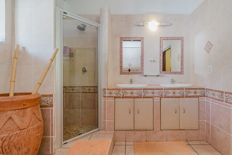 4 Bedroom Property for Sale in Craigavon Gauteng