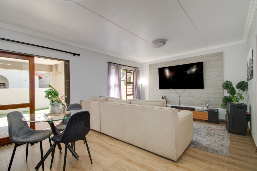 3 Bedroom Property for Sale in Lonehill Gauteng