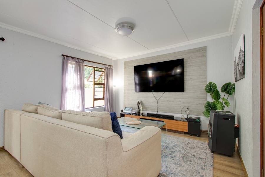 3 Bedroom Property for Sale in Lonehill Gauteng