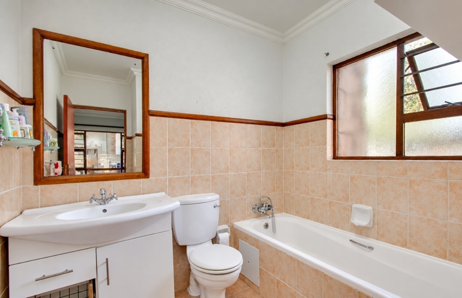 3 Bedroom Property for Sale in Lonehill Gauteng