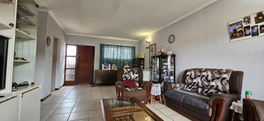 3 Bedroom Property for Sale in Three Rivers Proper Gauteng
