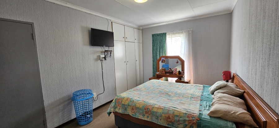 3 Bedroom Property for Sale in Three Rivers Proper Gauteng